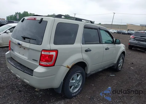 2009 Ford Escape Xlt from USA, damaged, VIN 1FMCU93G19KA86415